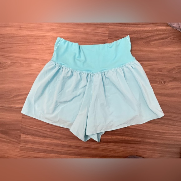 OFFLINE By Aerie Real Me Crossover Flowy Short Big Sur size M - Picture 2 of 9